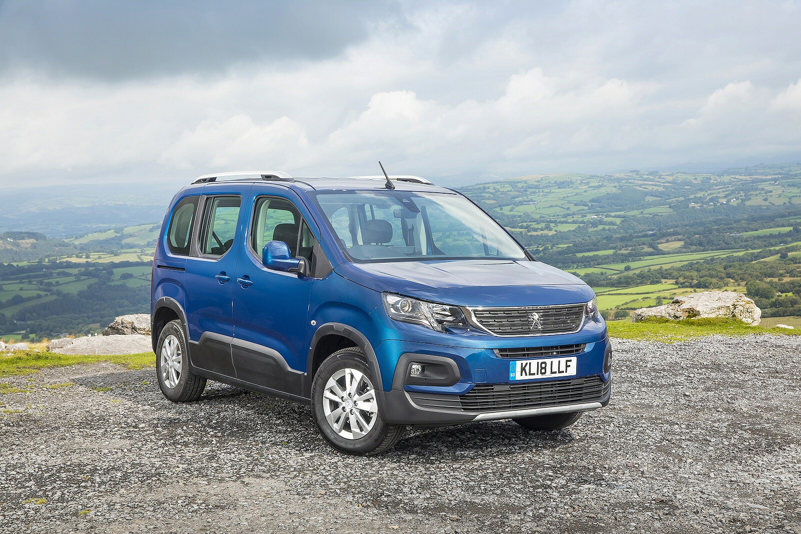 Used Peugeot Rifter (2018 - 2020) + Guide - Image 1