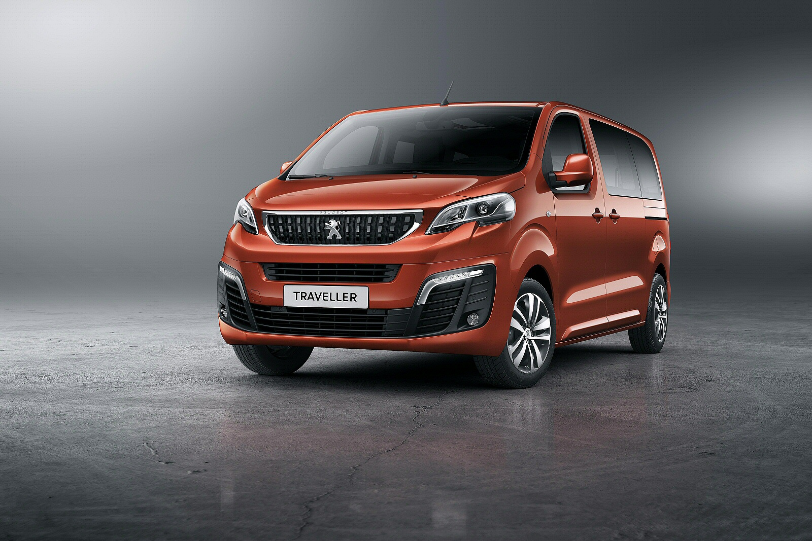 Used Peugeot Traveller (2016 - 2024) + Guide - Image 1