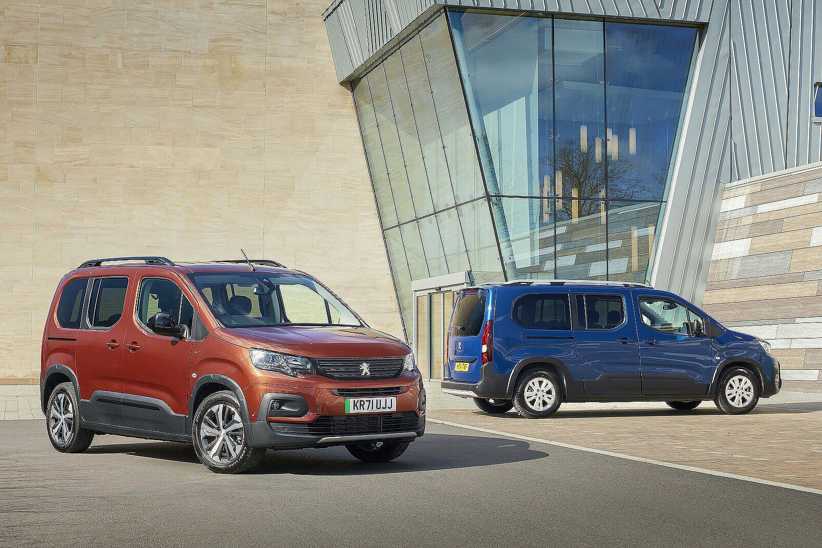 Used Peugeot e-Rifter (2021 - 2023) + Guide - Image 1