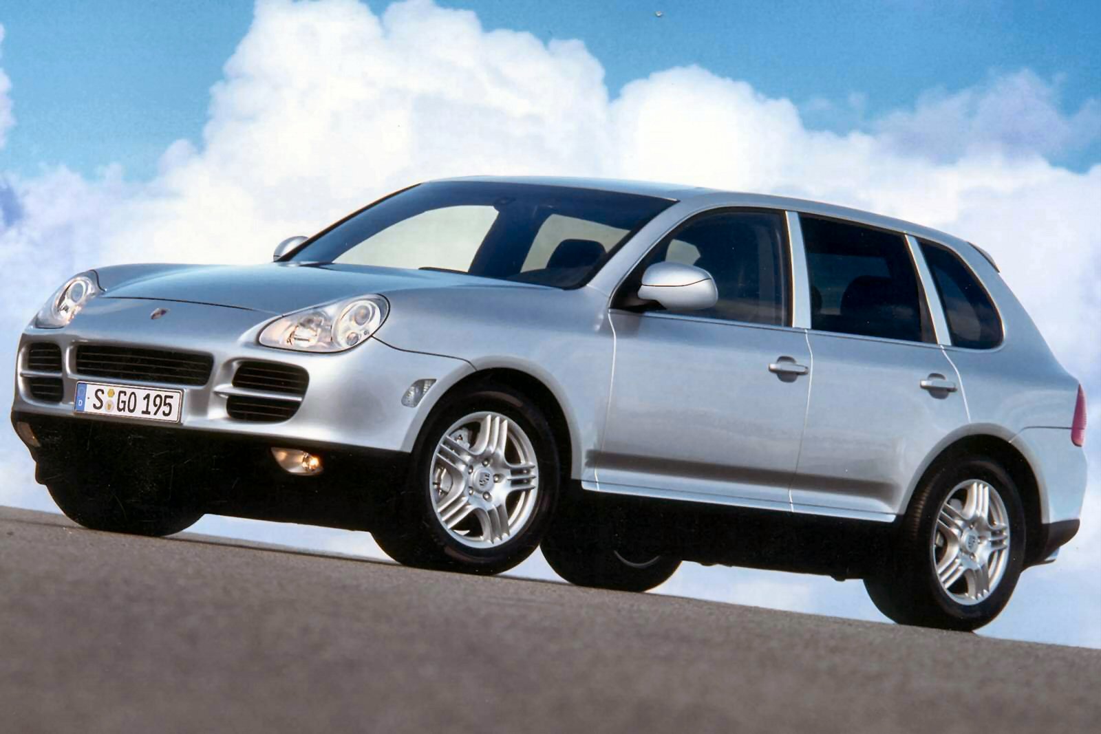 Used Porsche Cayenne (2002 - 2006) + Guide - Image 1