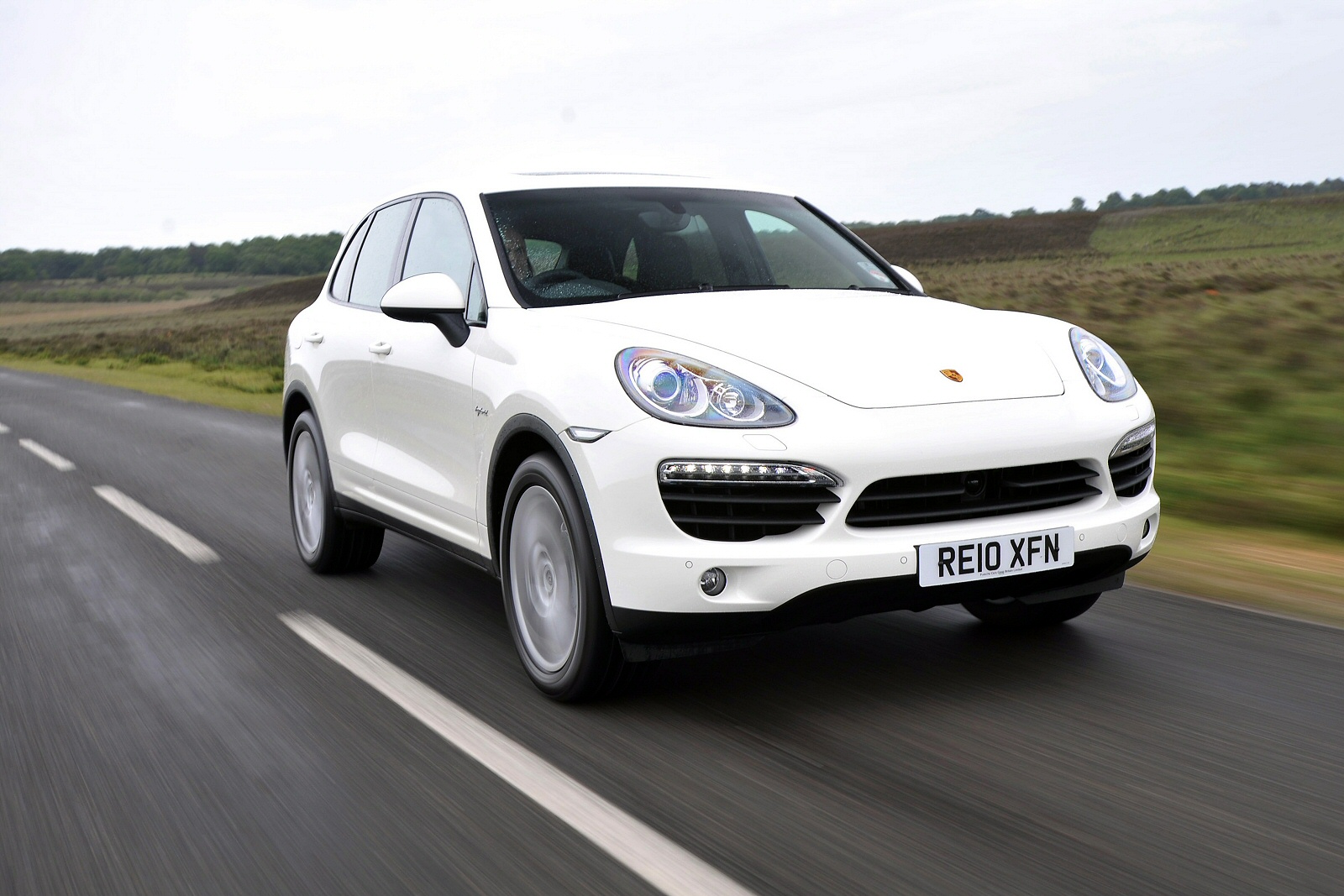 Used Porsche Cayenne (2010 - 2014) + Guide - Image 1