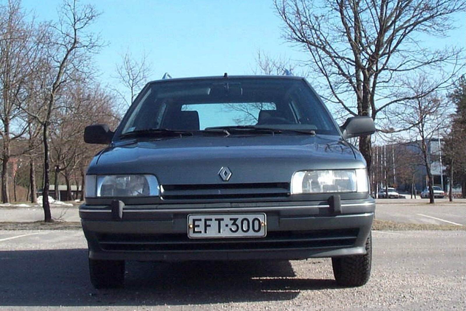 Used Renault 21 (1986 - 1995) + Guide - Image 1
