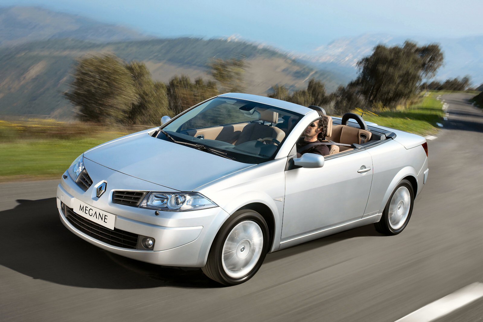 Used Renault Megane CC (2003 - 2010) + Guide - Image 1