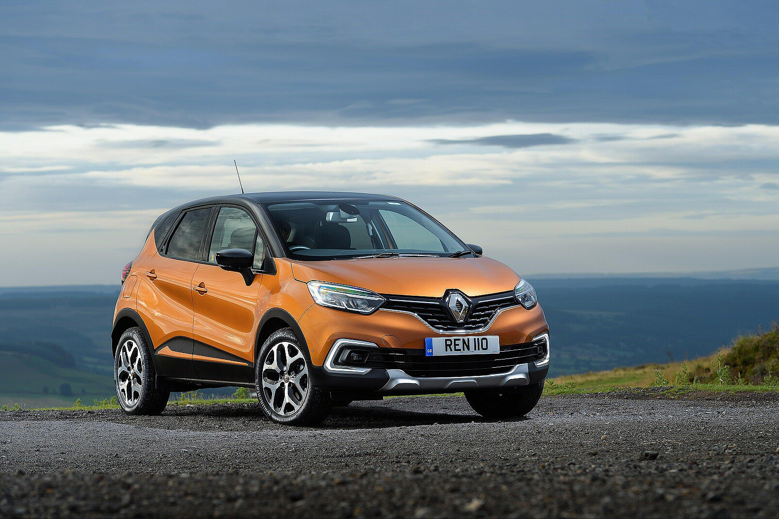 Used Renault Captur (2017 - 2019) + Guide - Image 1