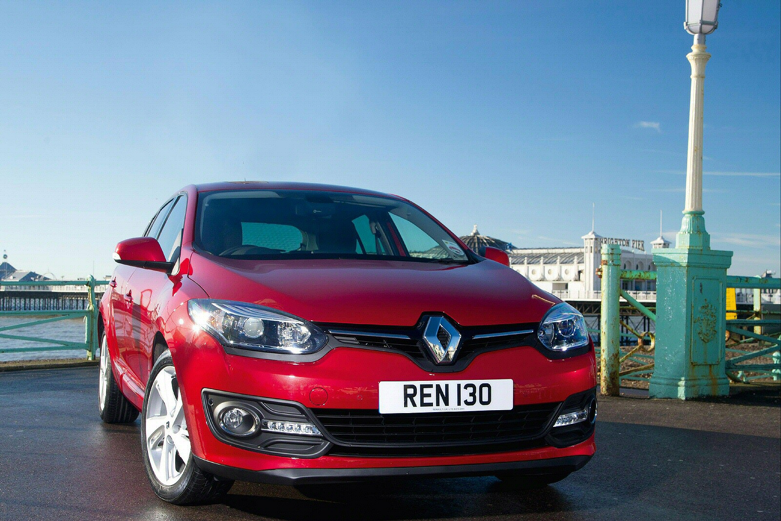 Used Renault Megane (2014 - 2016) + Guide - Image 1