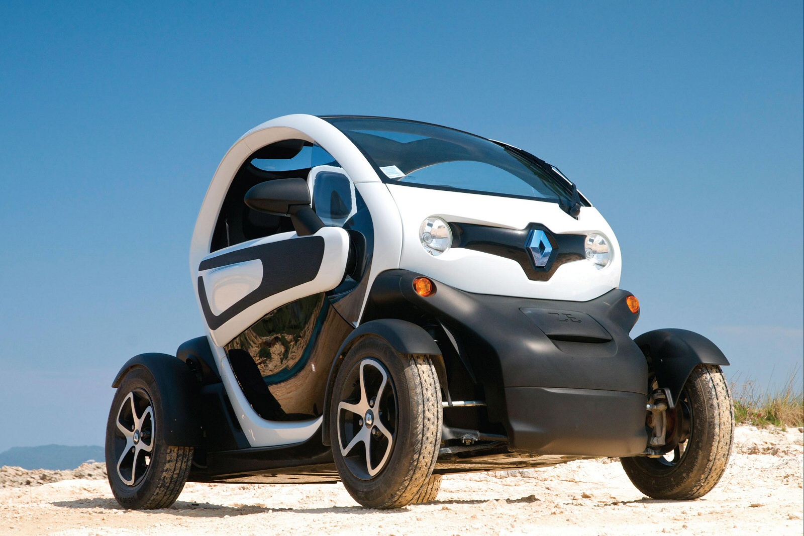 Used Renault Twizy (2012 - 2021) + Guide - Image 1