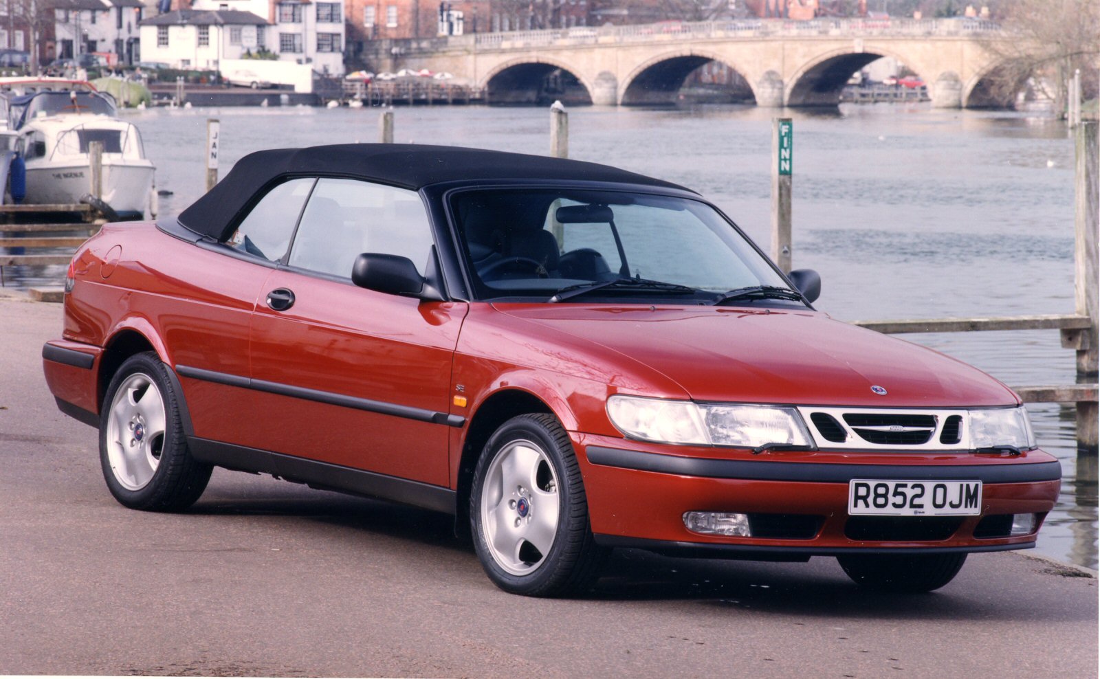 Used Saab 900 & 9-3 Convertible (1994 - 2003) + Guide - Image 1