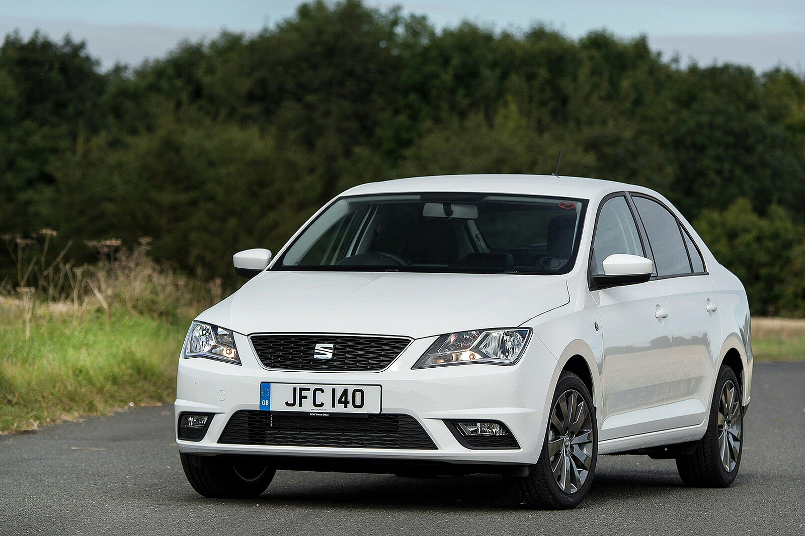 Used SEAT Toledo (2012 - 2019) + Guide - Image 1