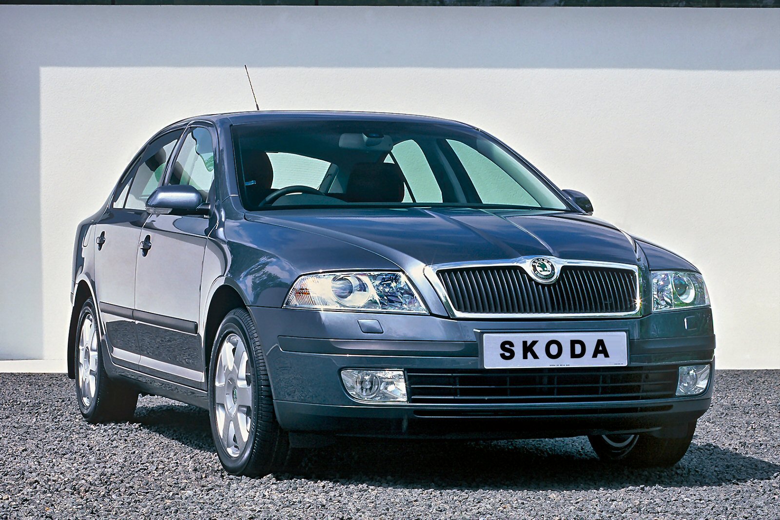 Used Skoda Octavia (2004 - 2009) + Guide - Image 1