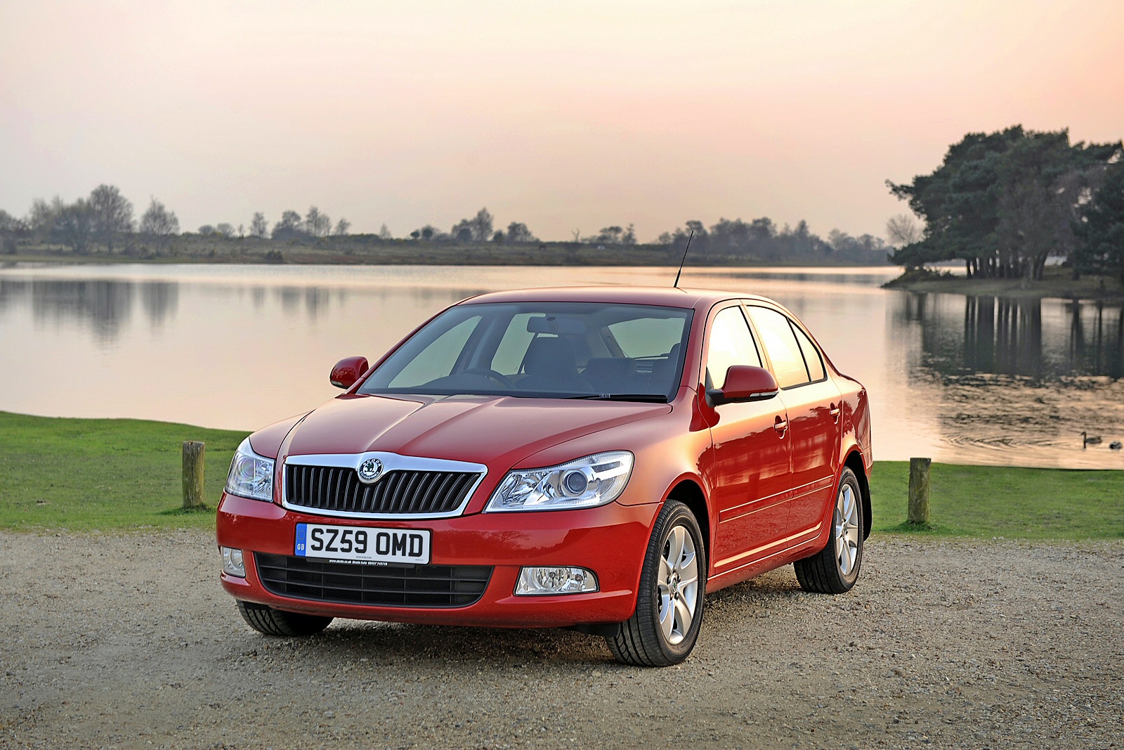 Used Skoda Octavia (2009 - 2013) + Guide - Image 1