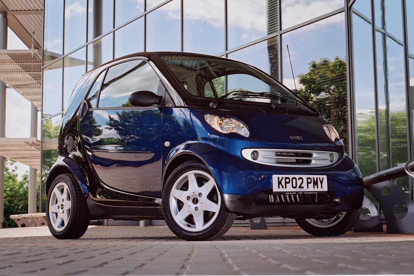 Used Smart City & Fortwo Cabrio (2002 - 2007) + Guide - Image 1