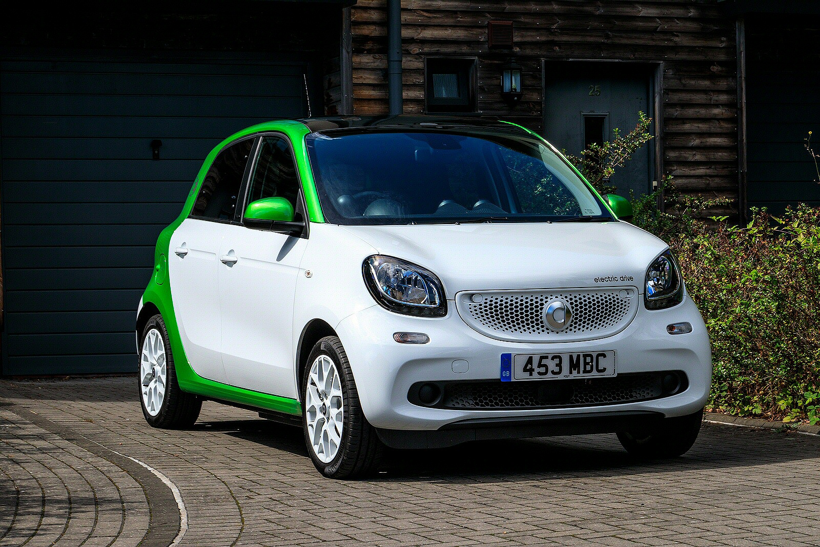 Used smart forfour (2015 - 2023) + Guide - Image 1