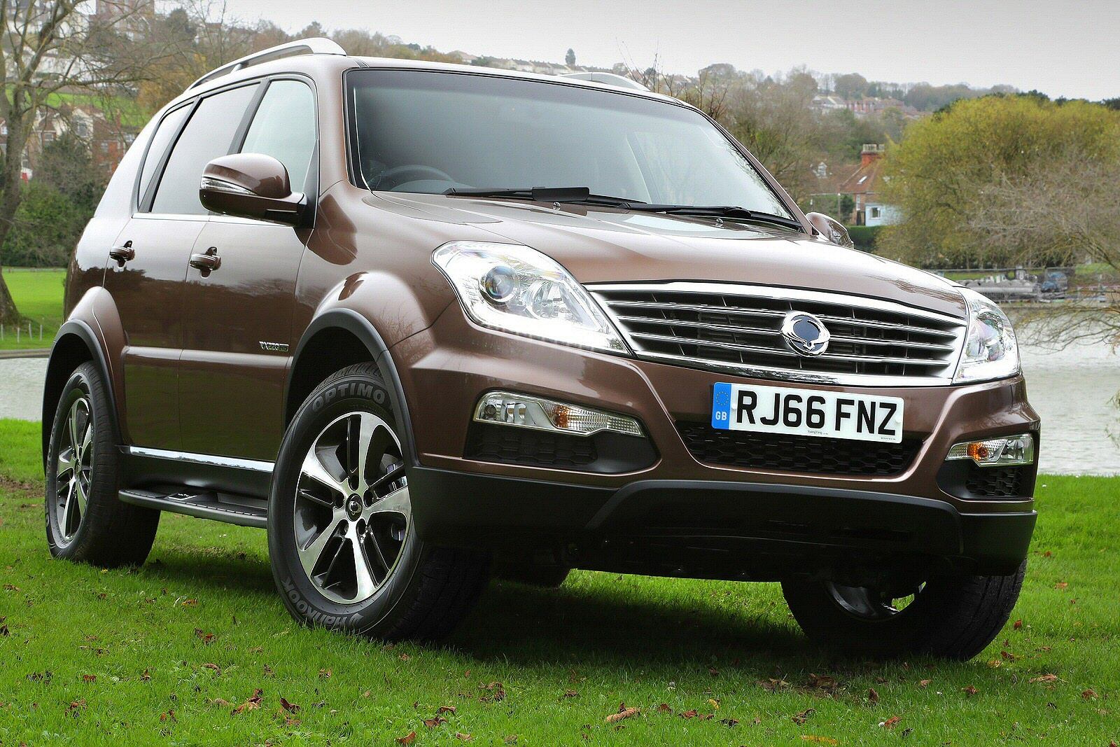 Used SsangYong Rexton (2015 - 2017) + Guide - Image 1