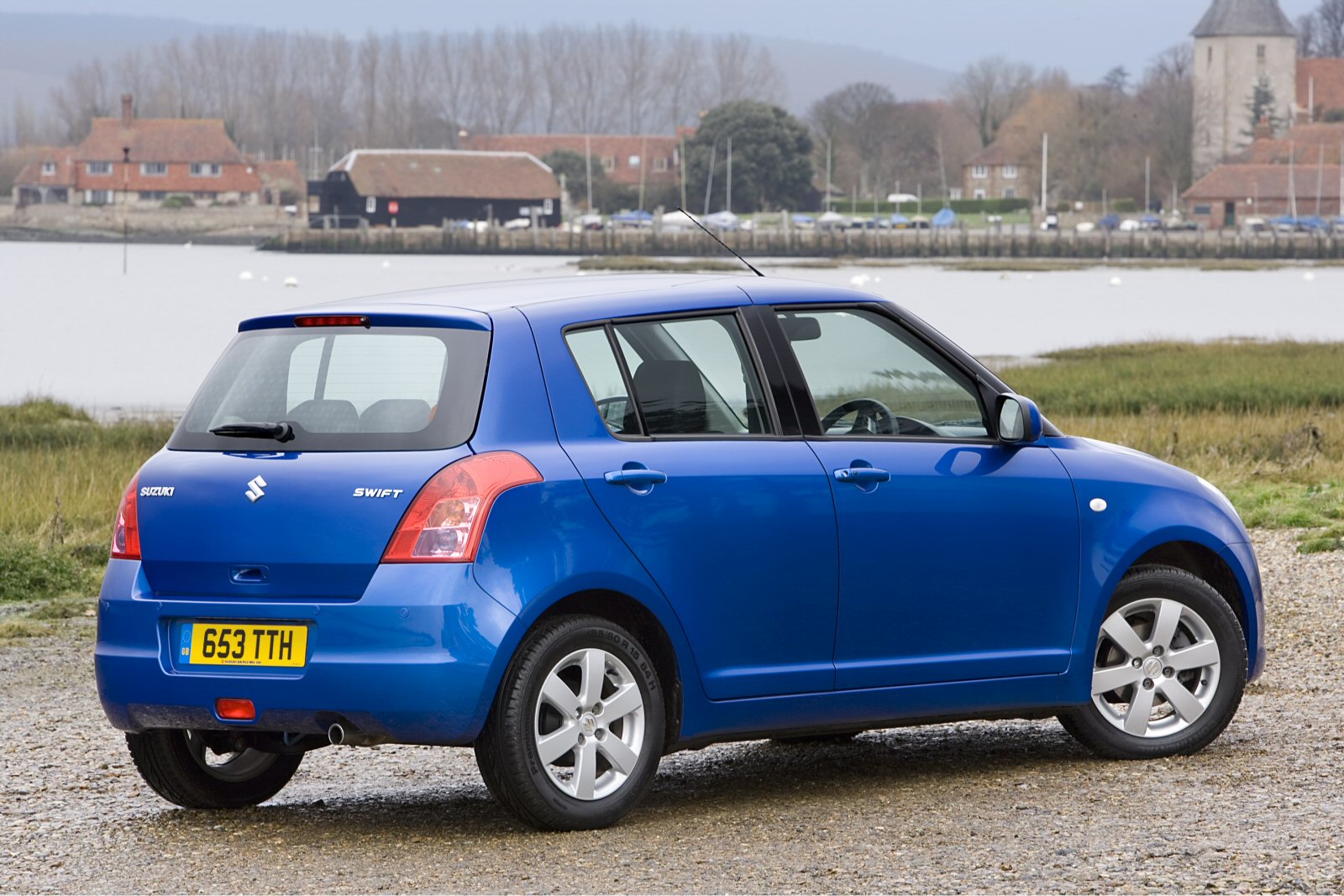 Used Suzuki Swift (2005 - 2010) + Guide - Image 1