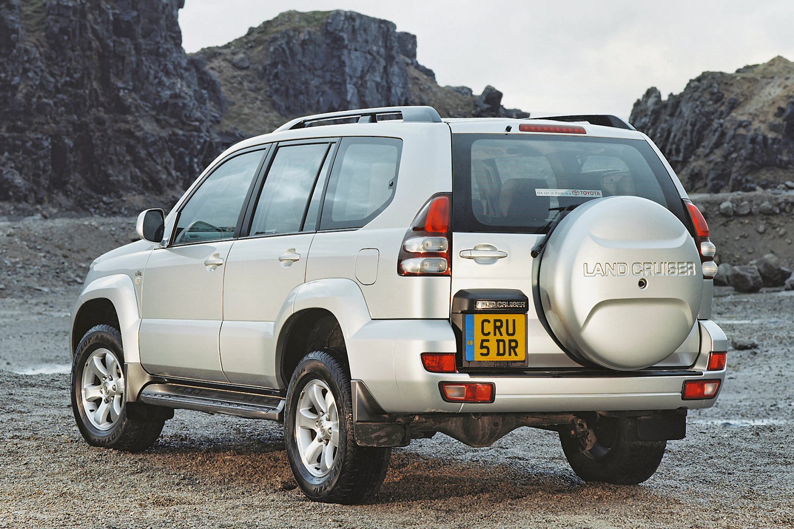 Used Toyota Land Cruiser VX & Amazon 'J80'/'J100' (1990 - 2007) + Guide - Image 1