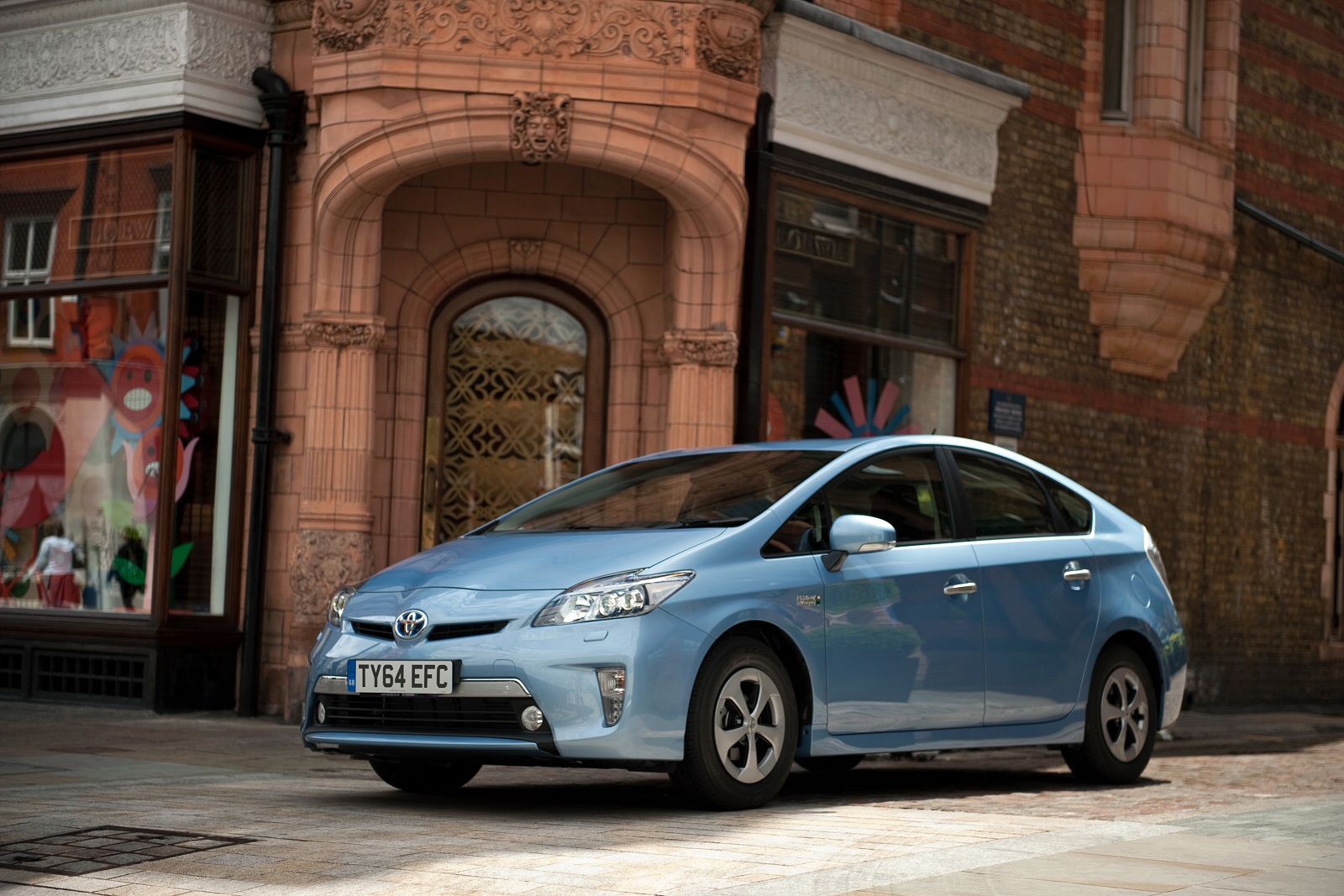 Used Toyota Prius Plug-In [XW30[ (2012-2015) + Guide - Image 1