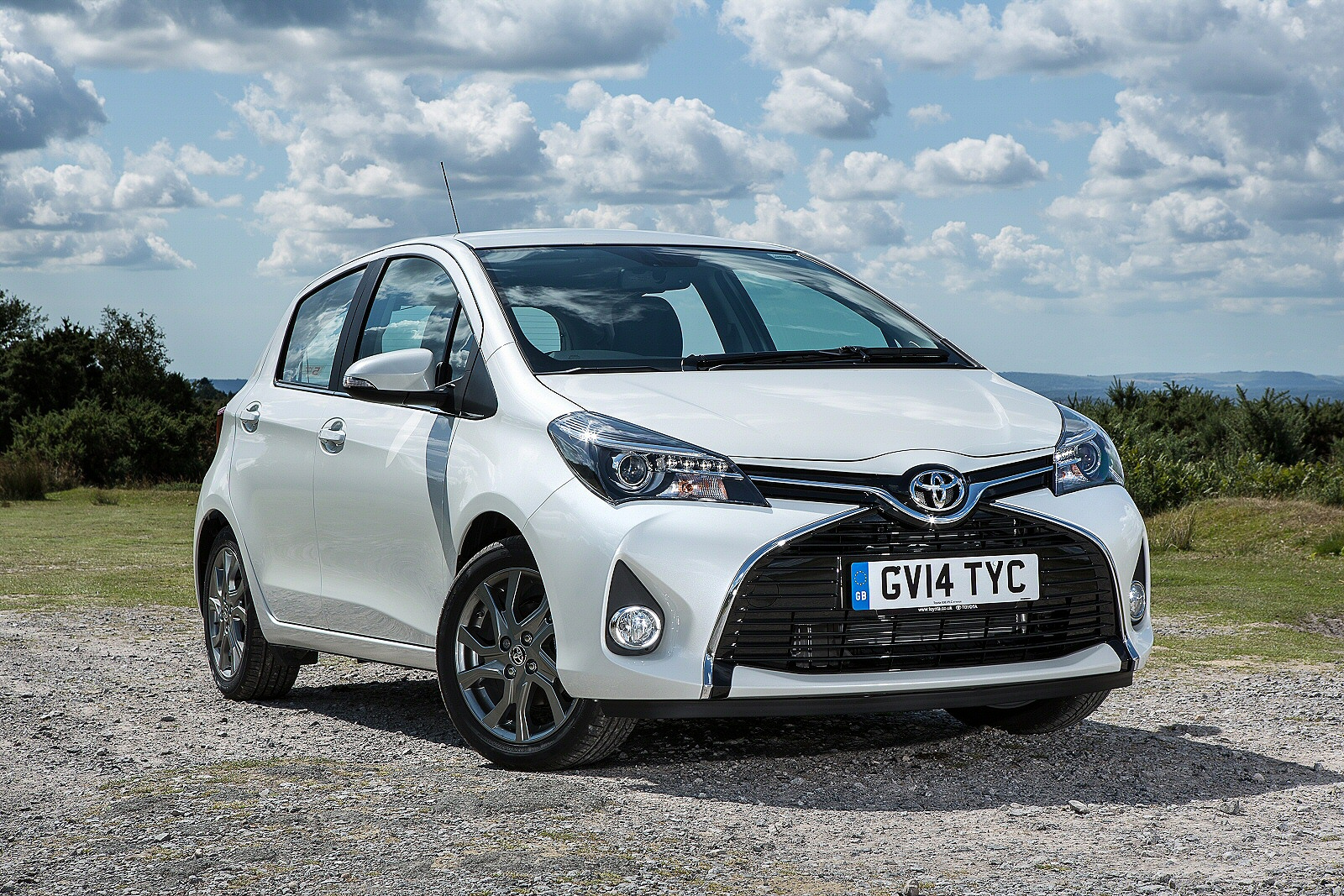 Used Toyota Yaris (2014 - 2017) + Guide - Image 1