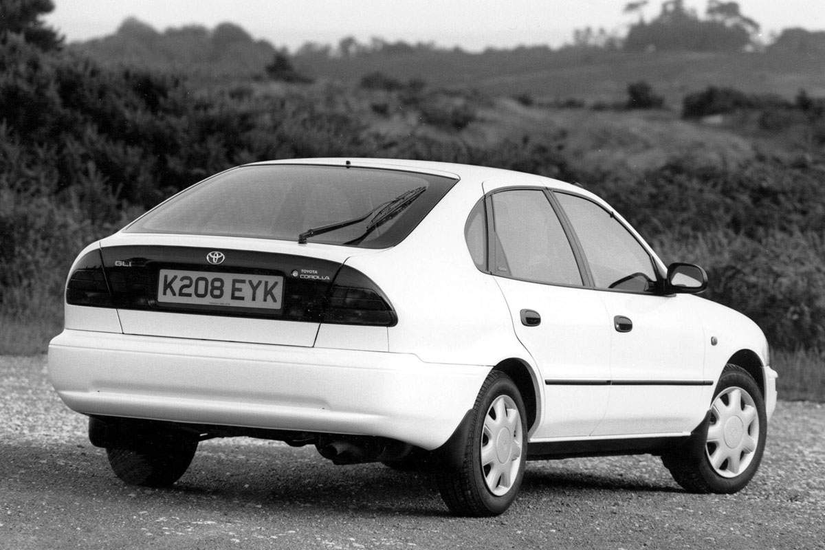 Used Toyota Corolla (1987 - 1997) + Guide - Image 1