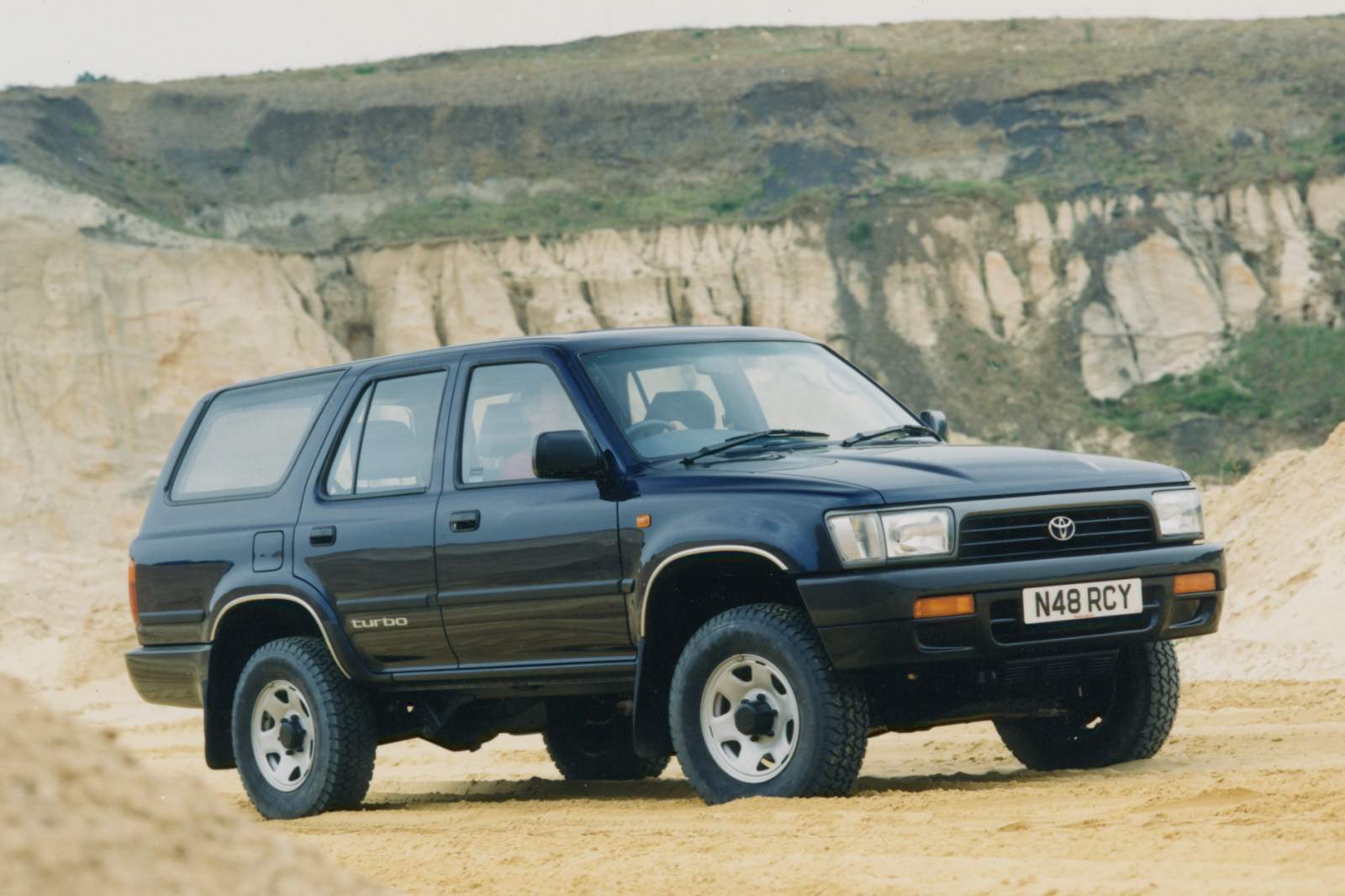 Used Toyota 4 - Runner (1993 - 1996) + Guide - Image 1