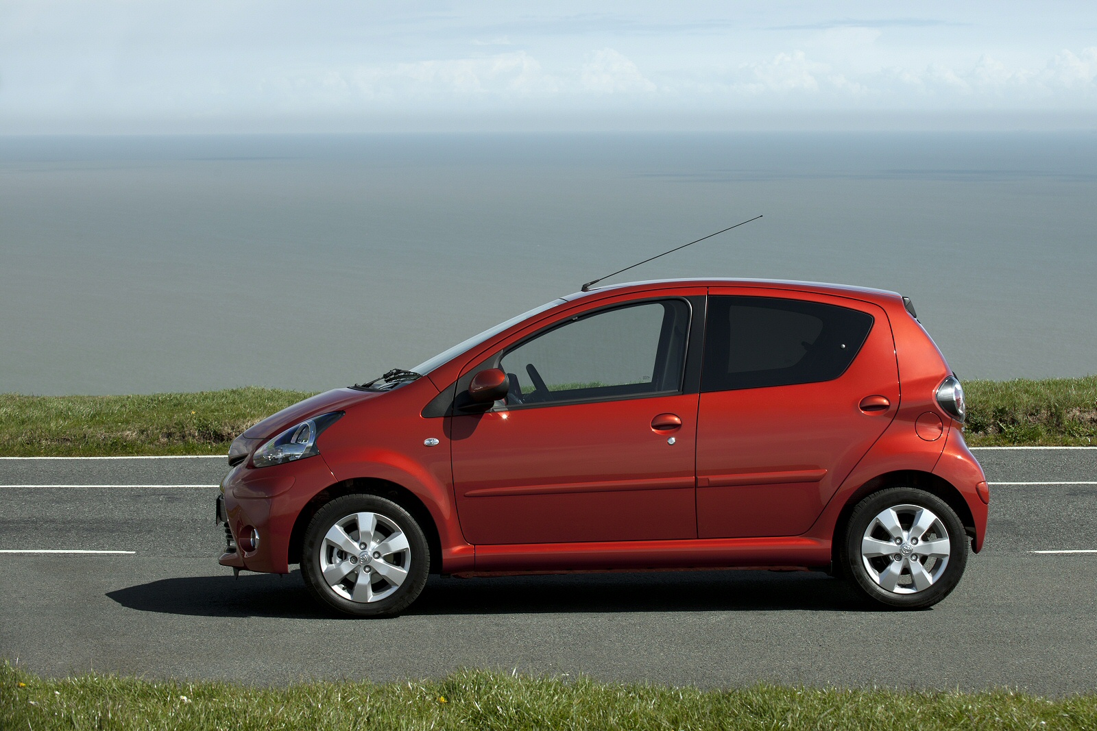 Used Toyota Aygo (2012 - 2014) + Guide - Image 1