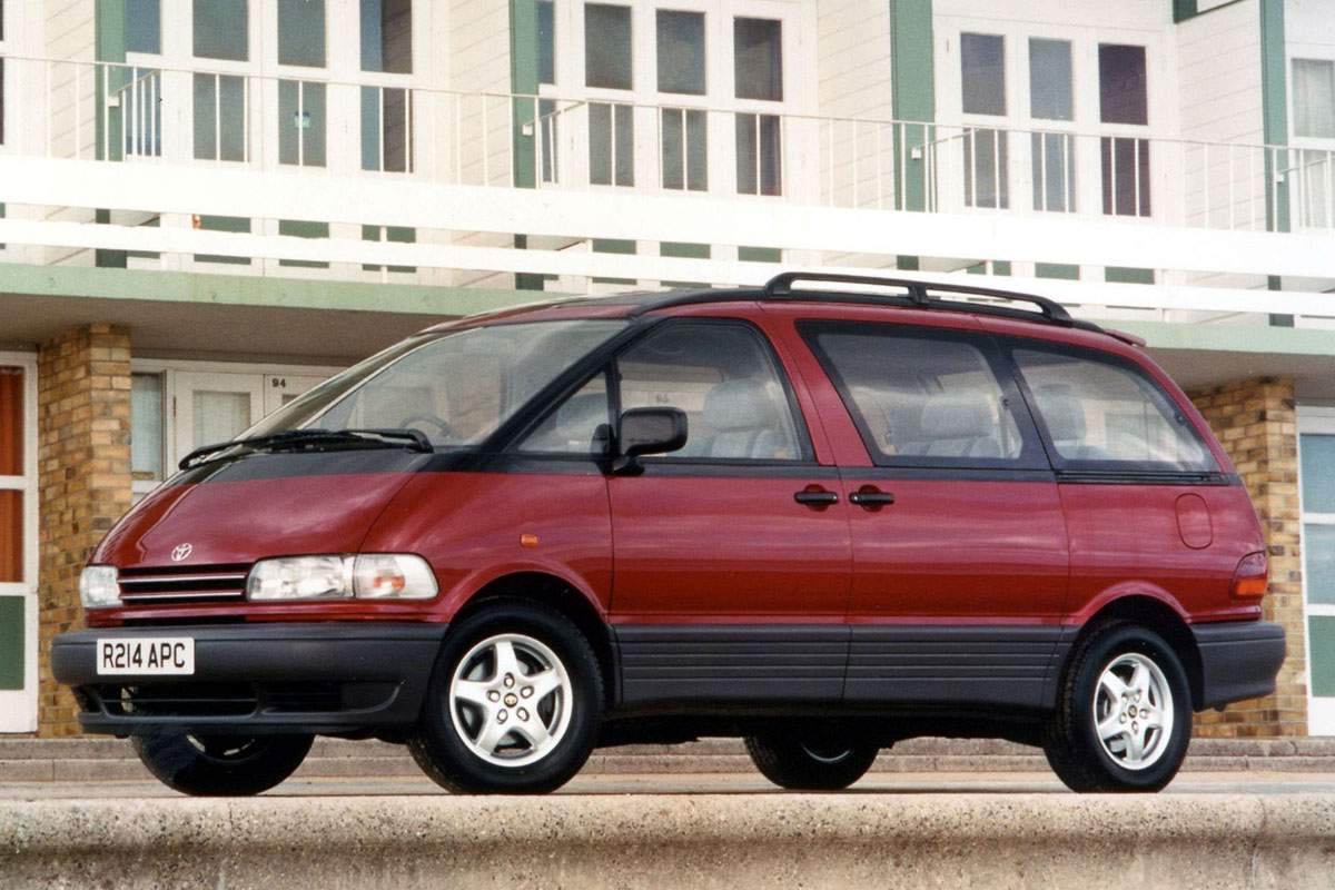 Used Toyota Previa (1990 - 2000) + Guide - Image 1