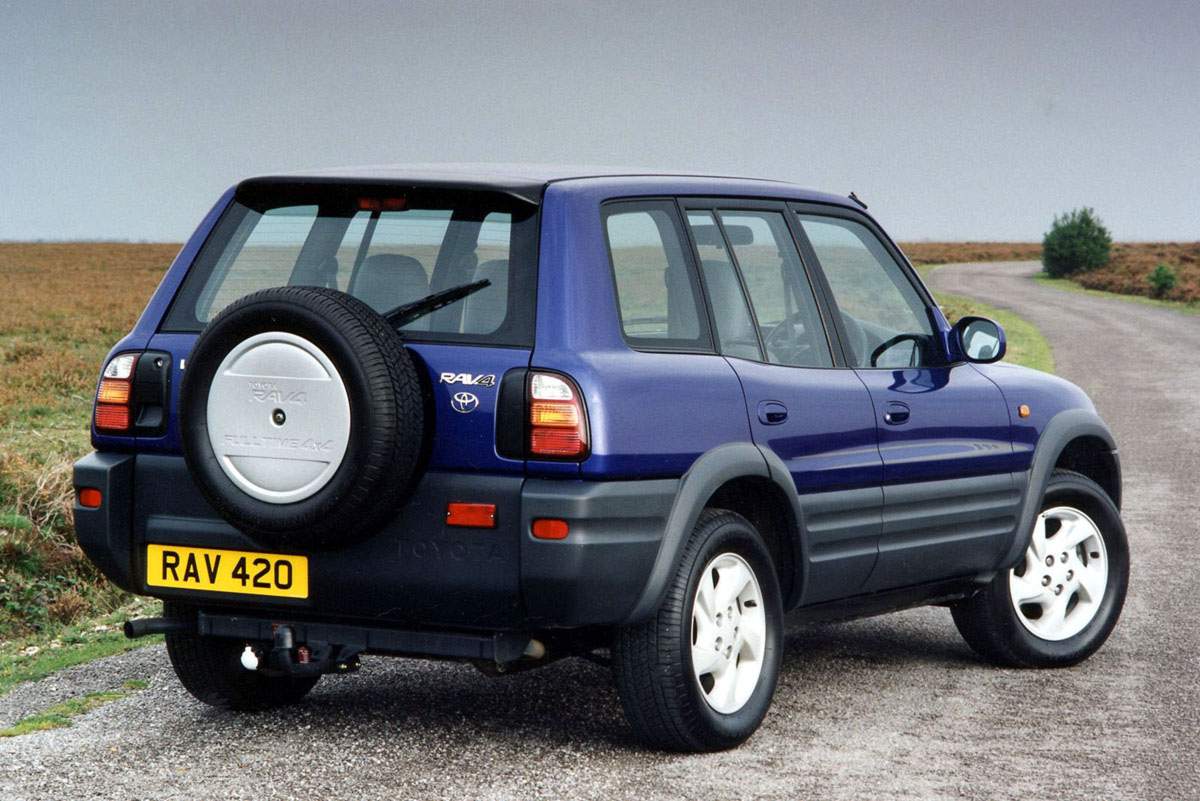 Used Toyota RAV4 (1994 - 2000) + Guide - Image 1