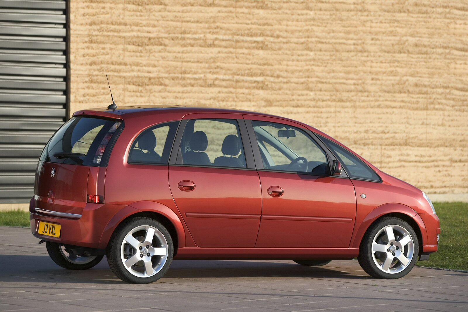 Used Vauxhall Meriva (2003 - 2010) + Guide - Image 1