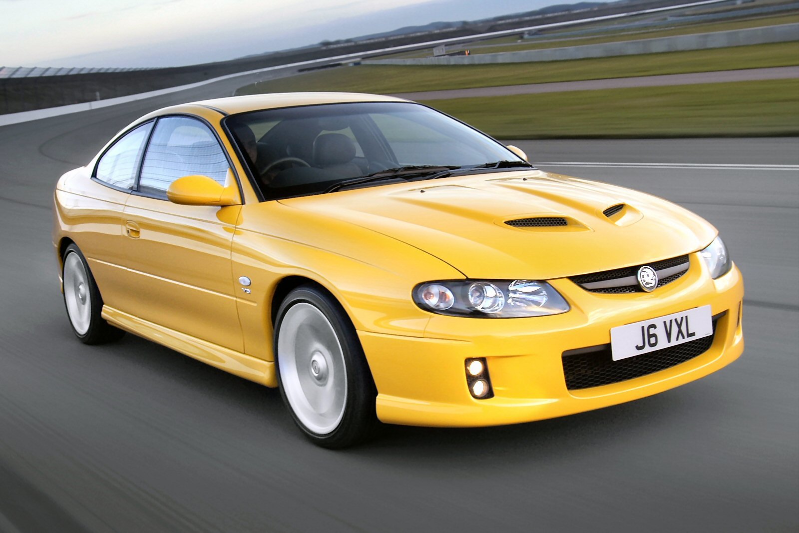Used Vauxhall Monaro (2004 - 2006) + Guide - Image 1