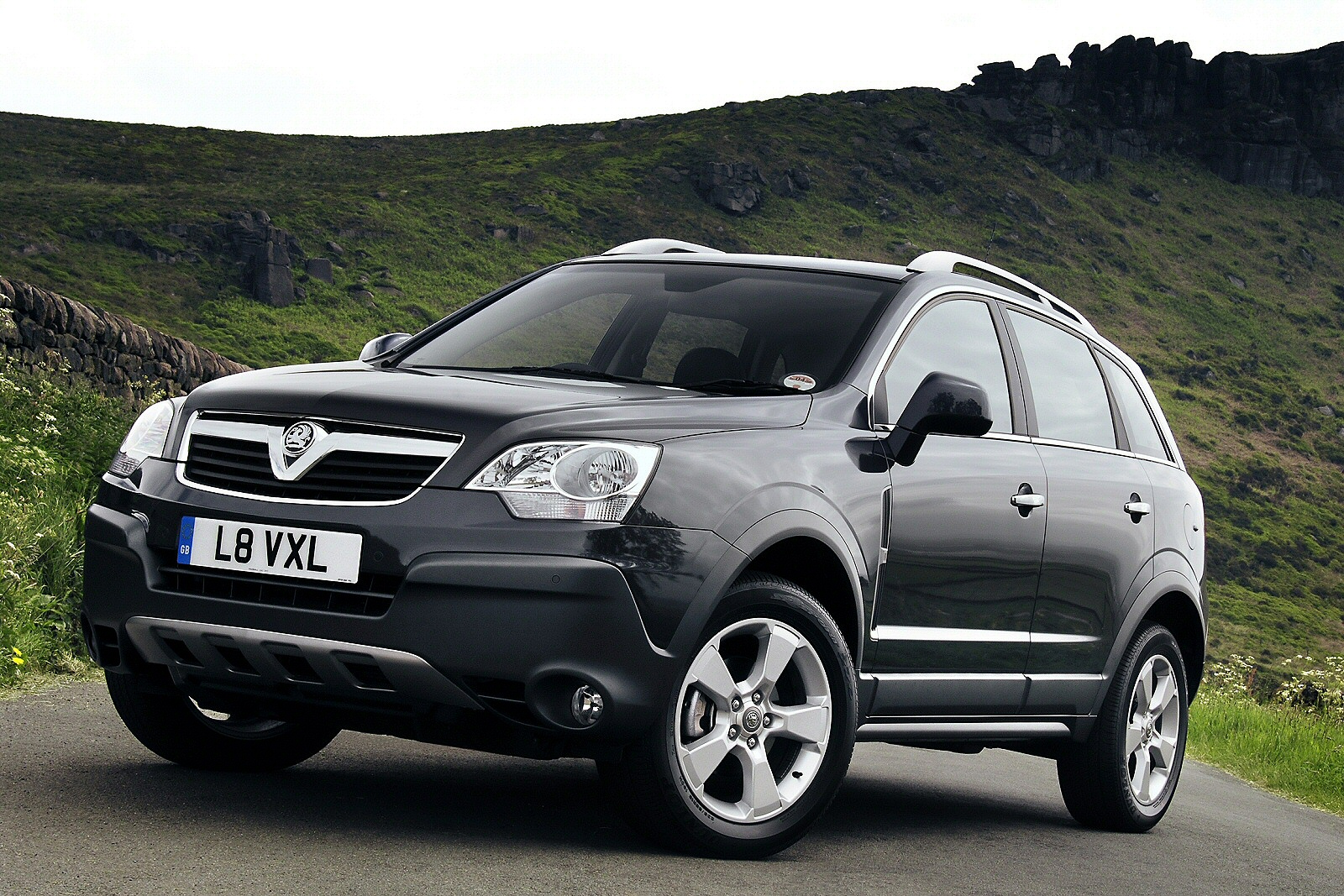 Used Vauxhall Antara (2007 - 2011) + Guide - Image 1