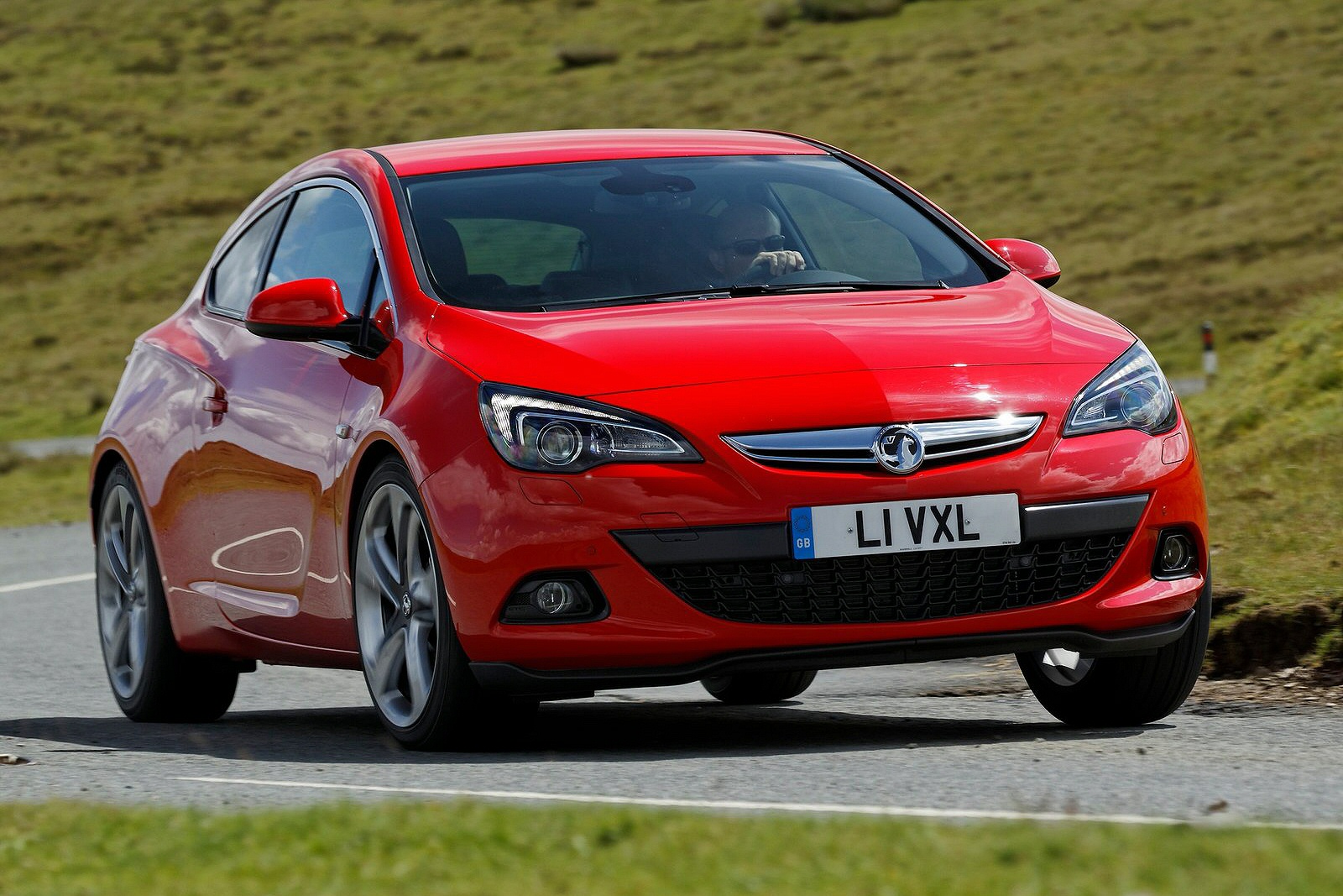 Used Vauxhall Astra GTC (2011 - 2015) + Guide - Image 1