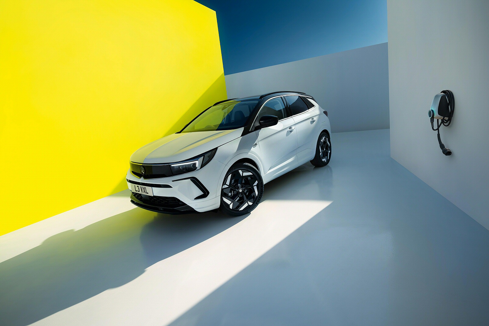 Used Vauxhall Grandland GSe (2023 - 2024) + Guide - Image 1