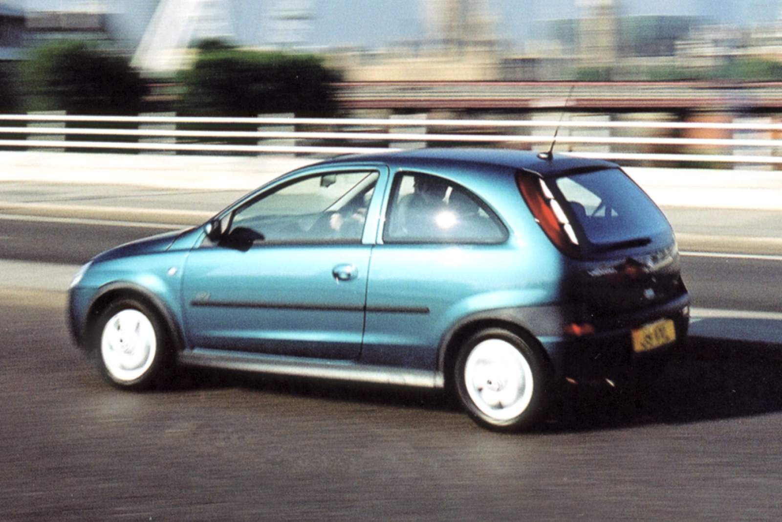 Used Vauxhall Corsa (2000 - 2006) + Guide - Image 1