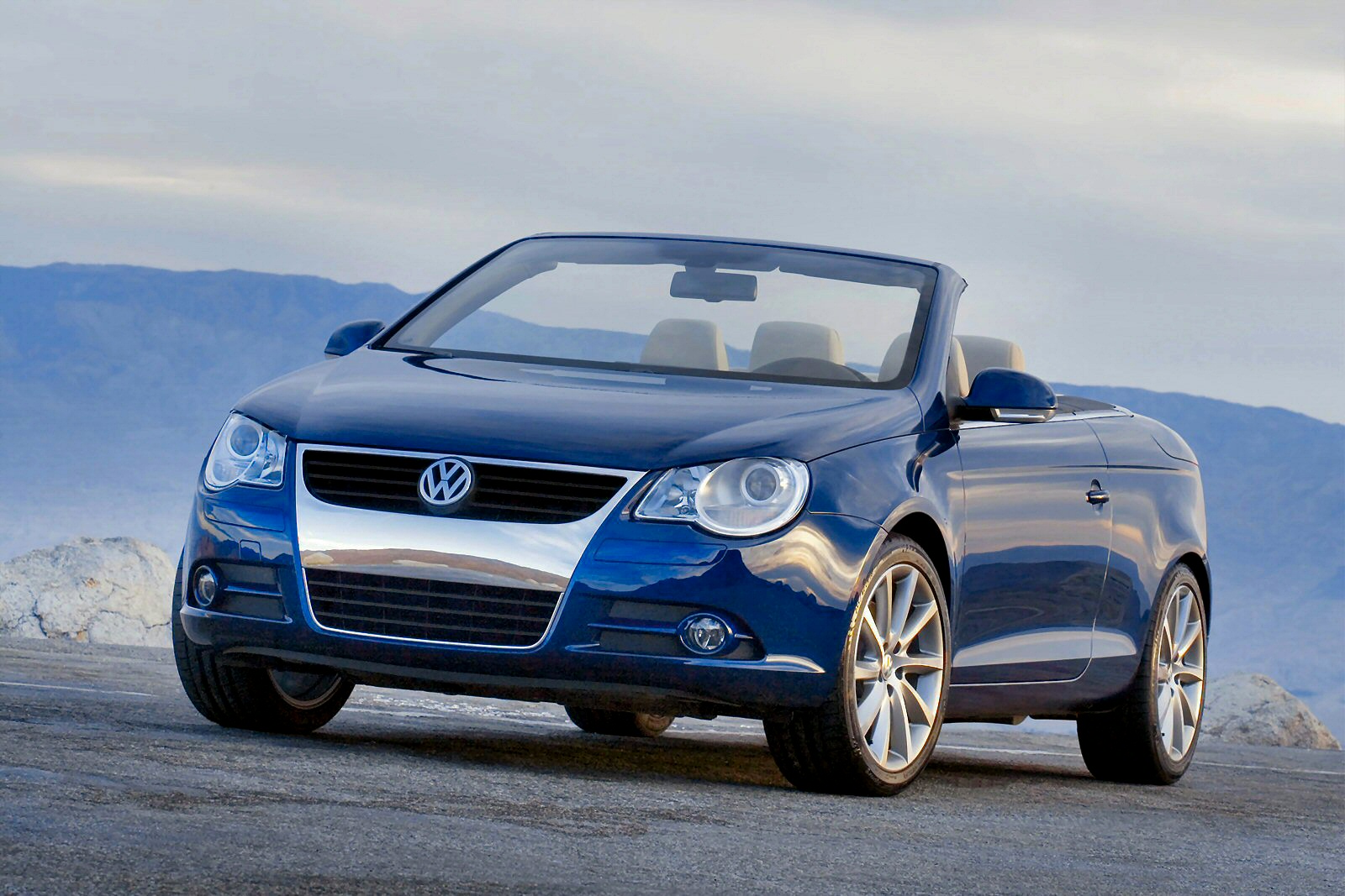Used Volkswagen Eos (2006 - 2011) + Guide - Image 1