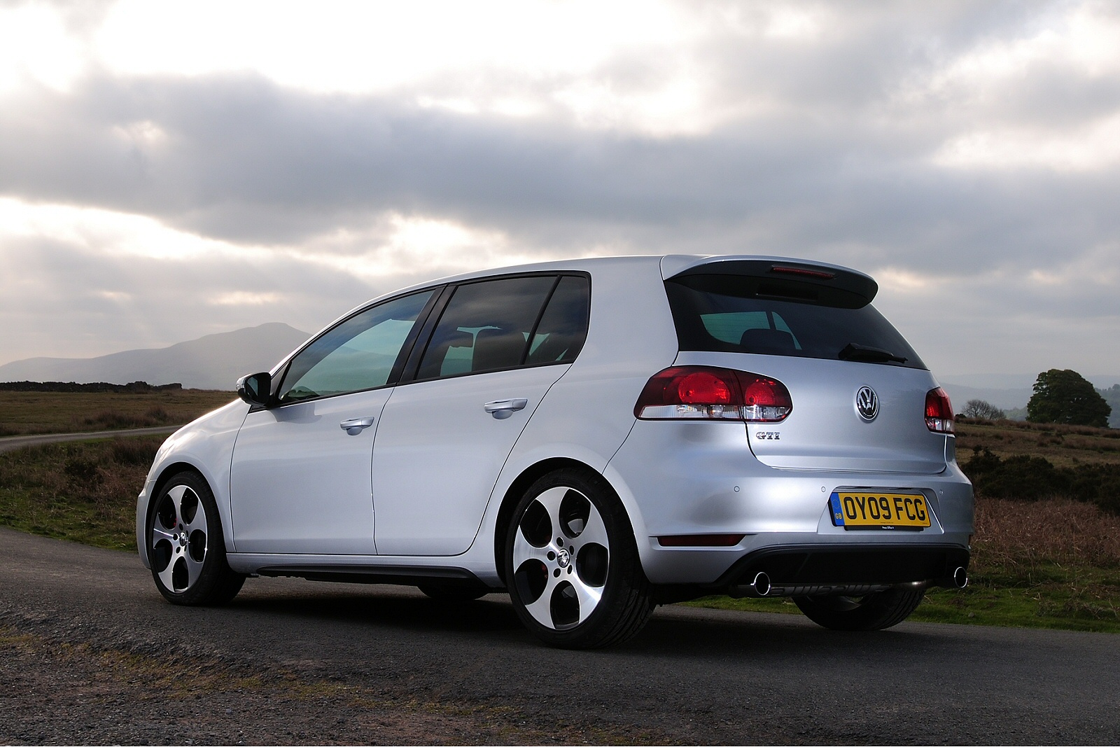 Used Volkswagen Golf GTI MK 6 (2009 - 2012) + Guide - Image 1