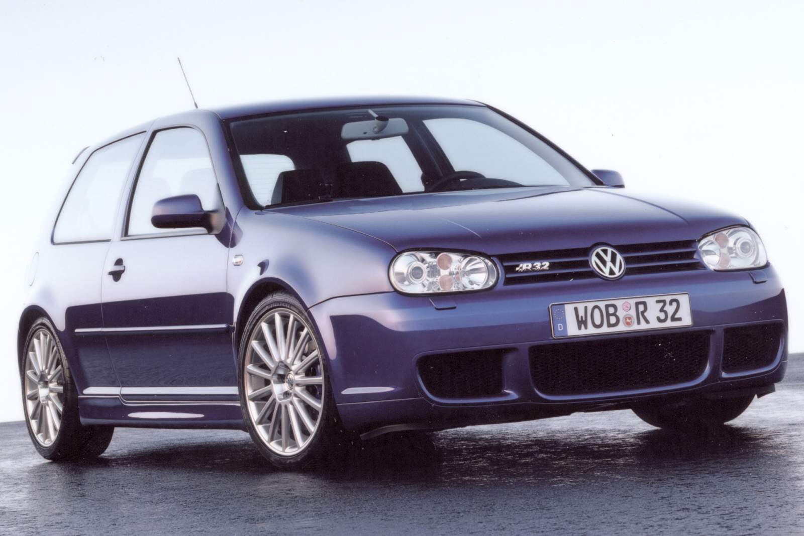 Used Volkswagen Golf R32 (2002 - 2004) + Guide - Image 1