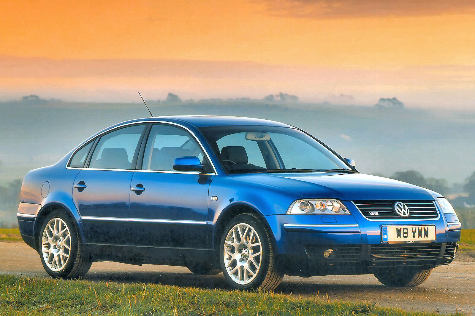 Used Volkswagen Passat W8 (2002 - 2005) + Guide - Image 1