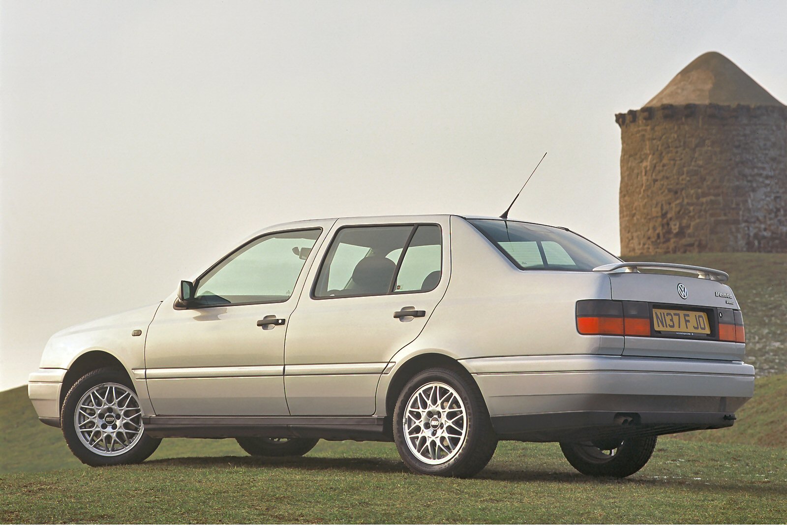 Used Volkswagen Vento (1992 - 1998) + Guide - Image 1