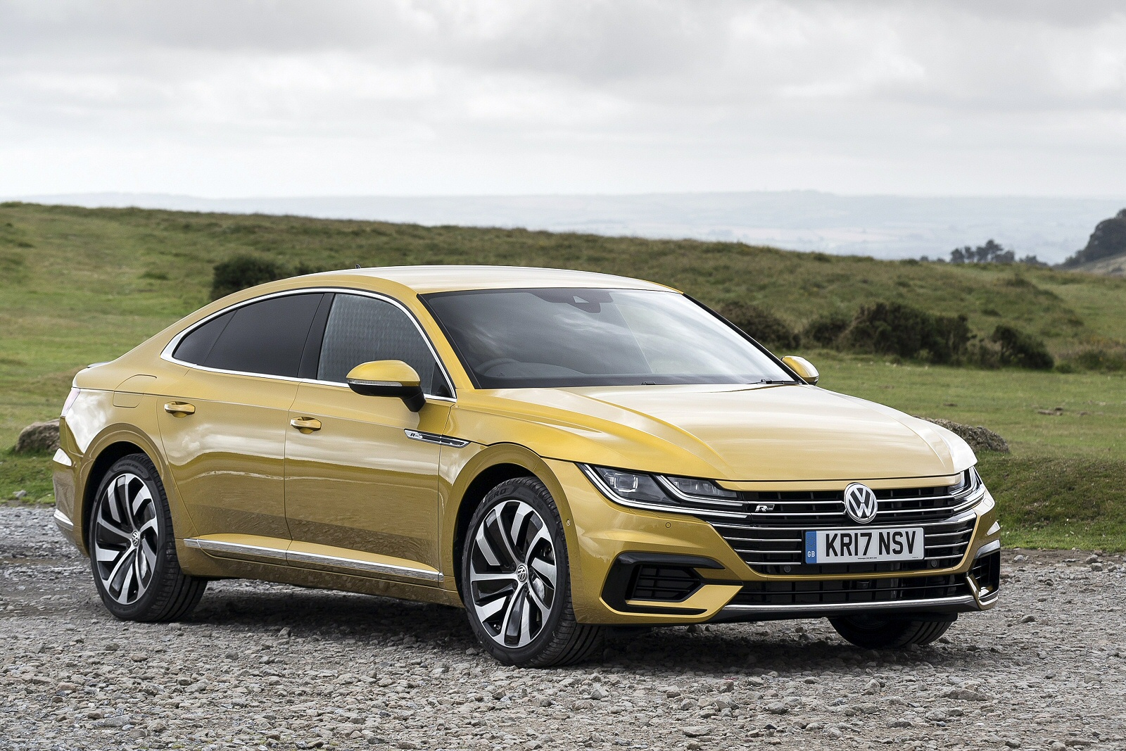 Used Volkswagen Arteon (2017 - 2020) + Guide - Image 1