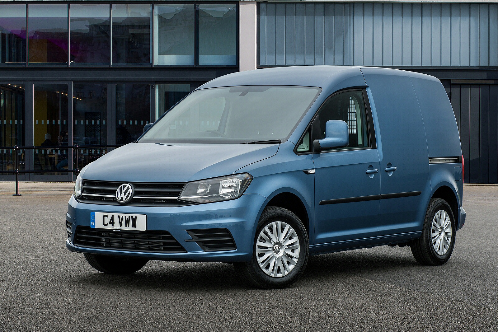 Used Volkswagen Caddy [TYP 2K] (2015 - 2020) + Guide - Image 1