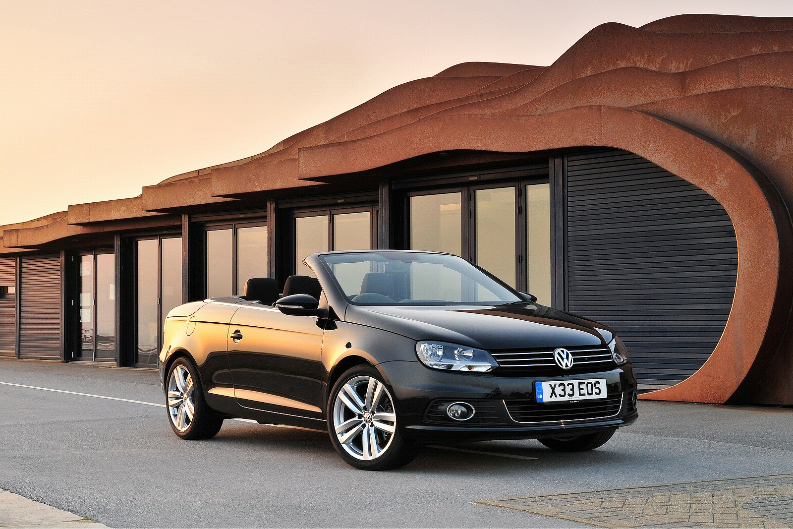 Used Volkswagen Eos (2011 - 2014) + Guide - Image 1