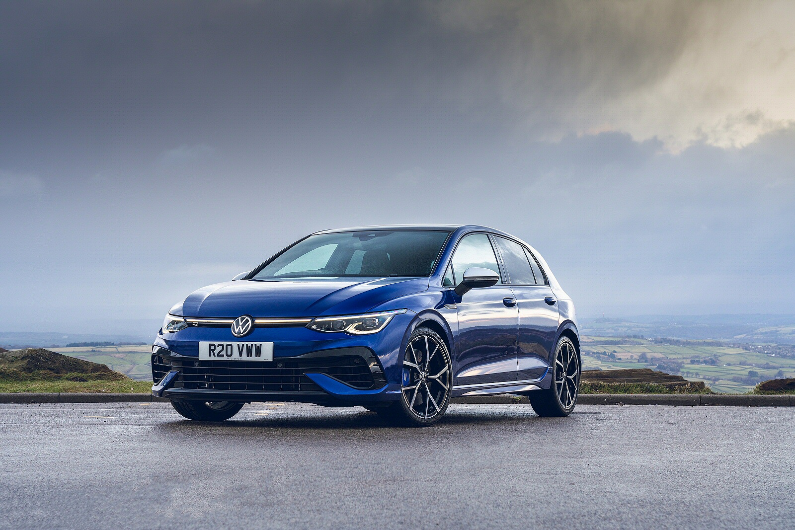 Used Volkswagen Golf R (2020 - 2024) + Guide - Image 1