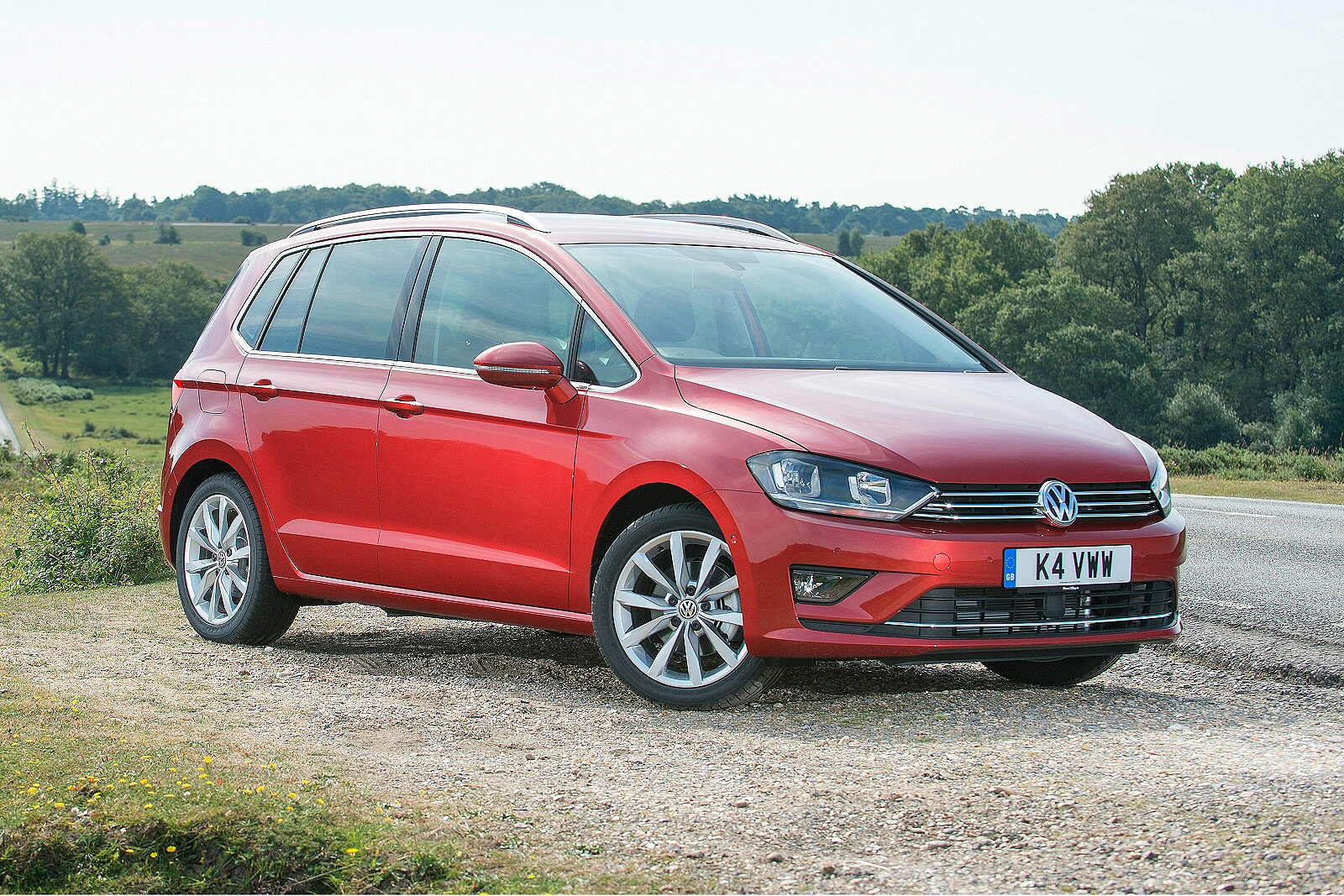Used Volkswagen Golf SV (2014 - 2017) + Guide - Image 1