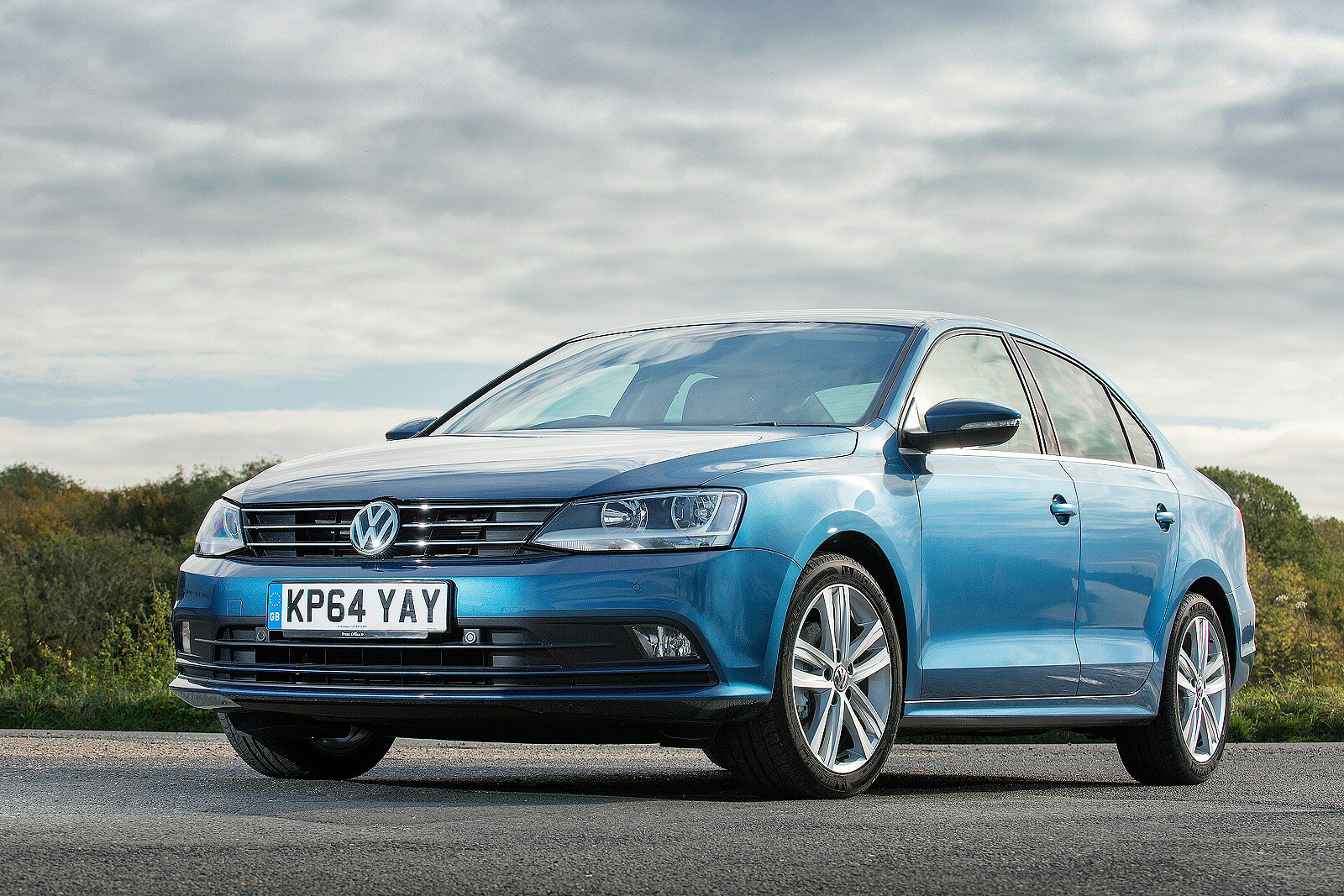 Used Volkswagen Jetta (2014 - 2017) + Guide - Image 1