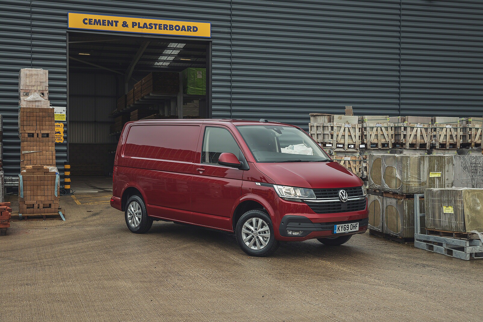 Used Volkswagen Transporter T6 van (2015 - 2024) + Guide - Image 1
