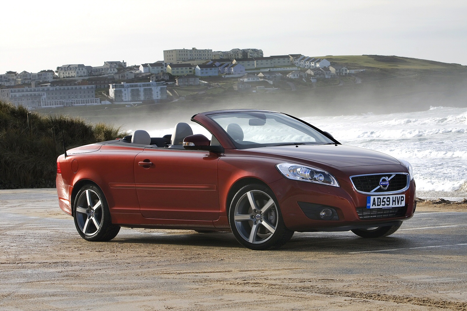 Used Volvo C70 (2009 - 2013) + Guide - Image 1