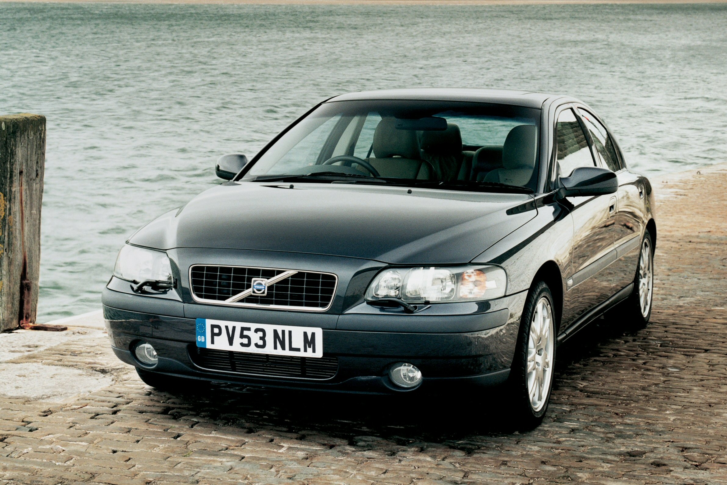 Used Volvo S60 (2000 - 2009) + Guide - Image 1