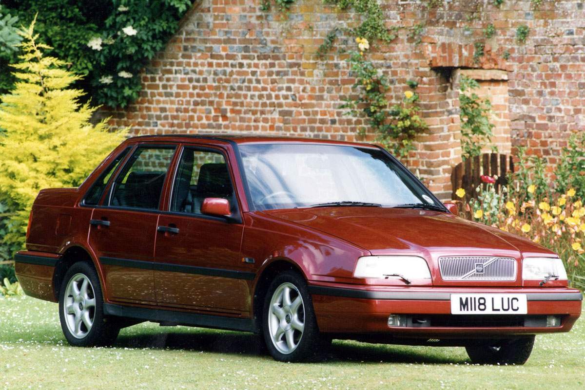 Used Volvo 440/460 (1989 - 1996) + Guide - Image 1