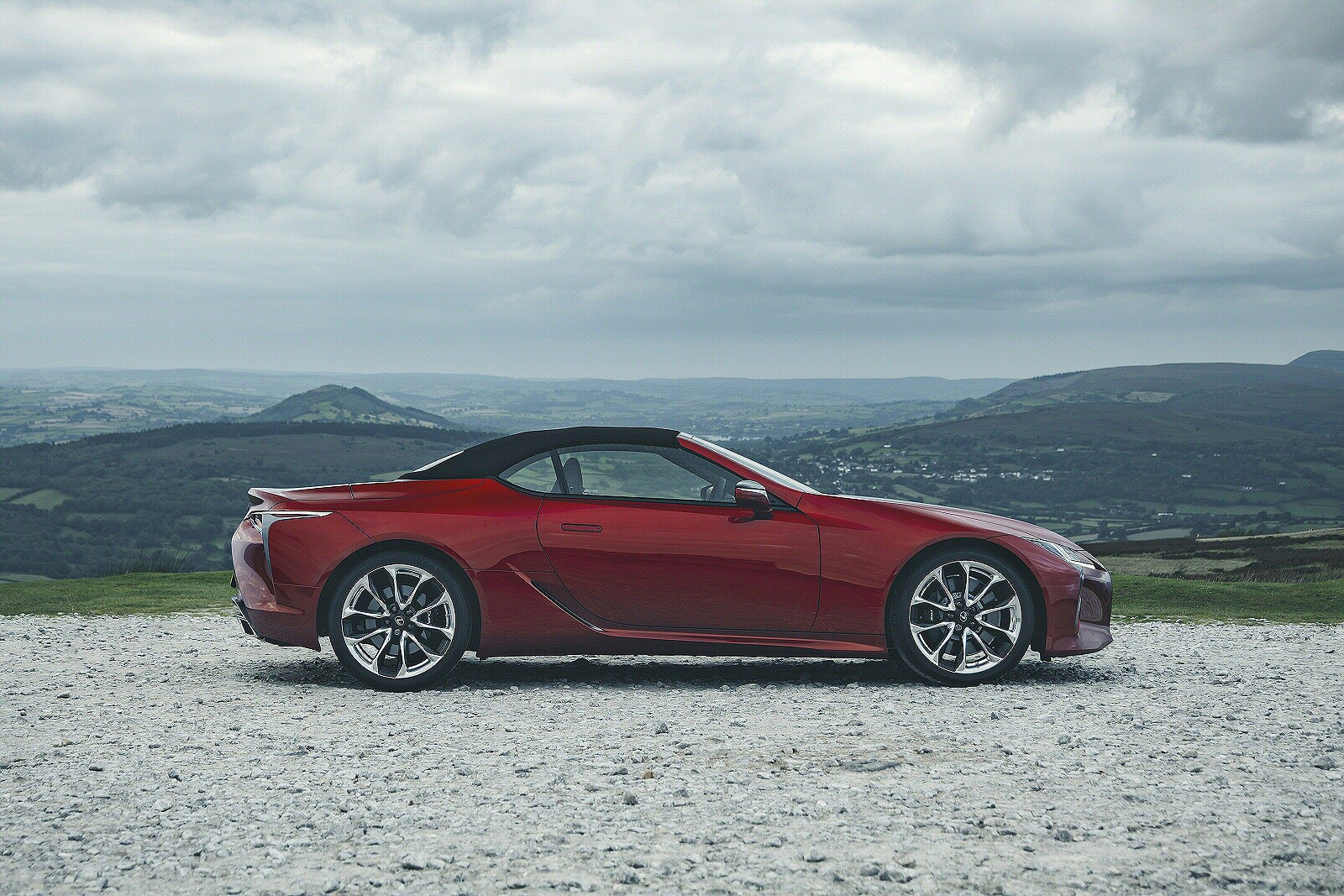 Used Lexus LC Convertible (2020 - 2024) + Guide - Image 1