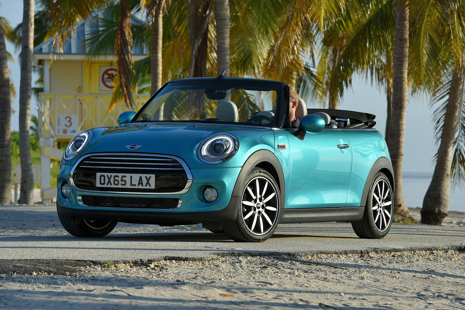 Used MINI Convertible [F57] (2016 - 2024) + Guide - Image 1