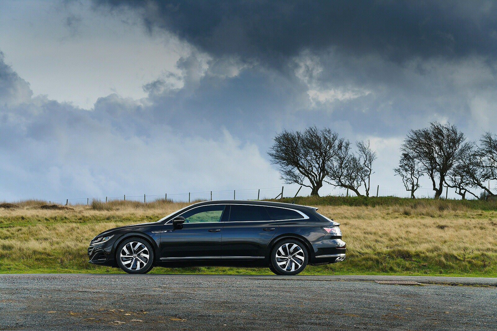 Used Volkswagen Arteon Shooting Brake (2020 - 2024) + Guide - Image 1